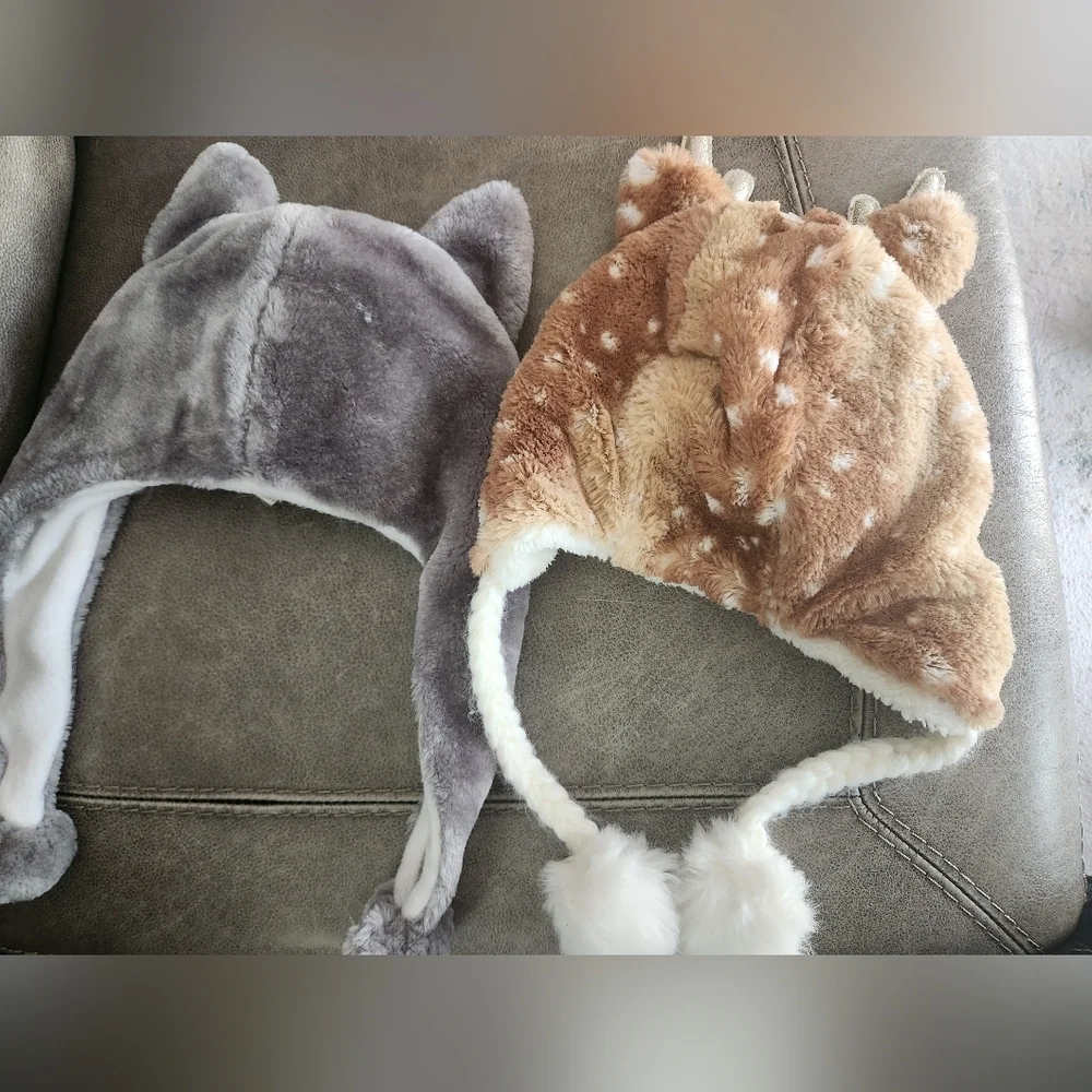 Two Animal Beanies‎ Pom Poms Plush Wolf Reindeer Sparkle Glitter Winter Snow